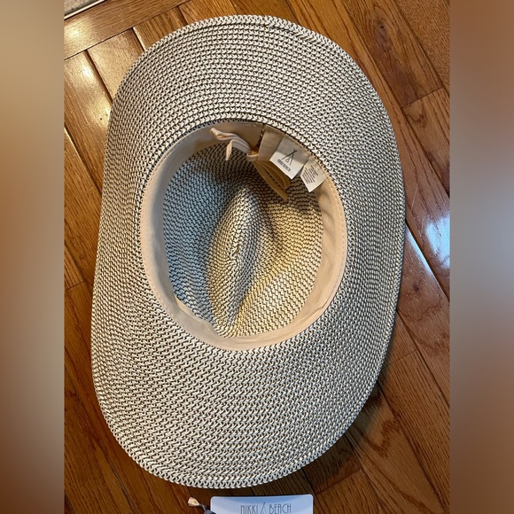 Nikki Beach Harper hat. Worn once! - Picture 5 of 7